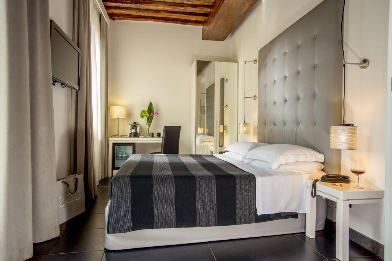 Stay Inn Rome Via Del Corso Exterior foto